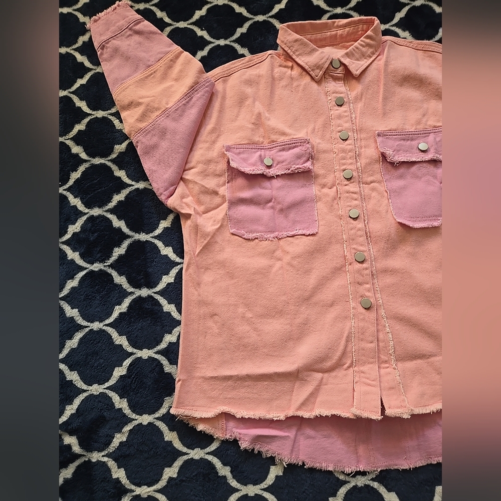 Small Oversized Patch Work Color Block Shacket - Picture 3 of 9